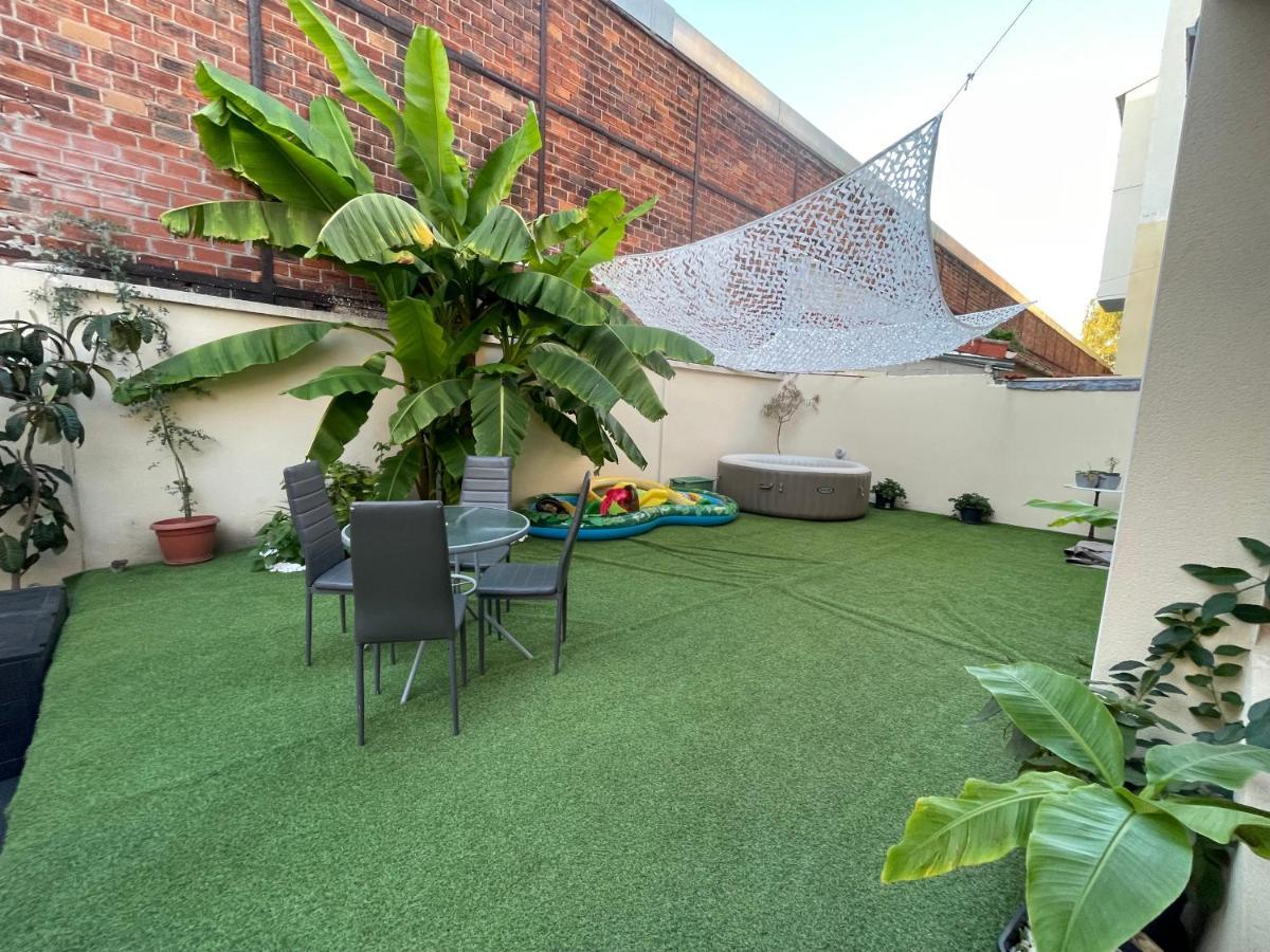 Agreable Appartement Dans Une Maison Saint-Denis  Bagian luar foto